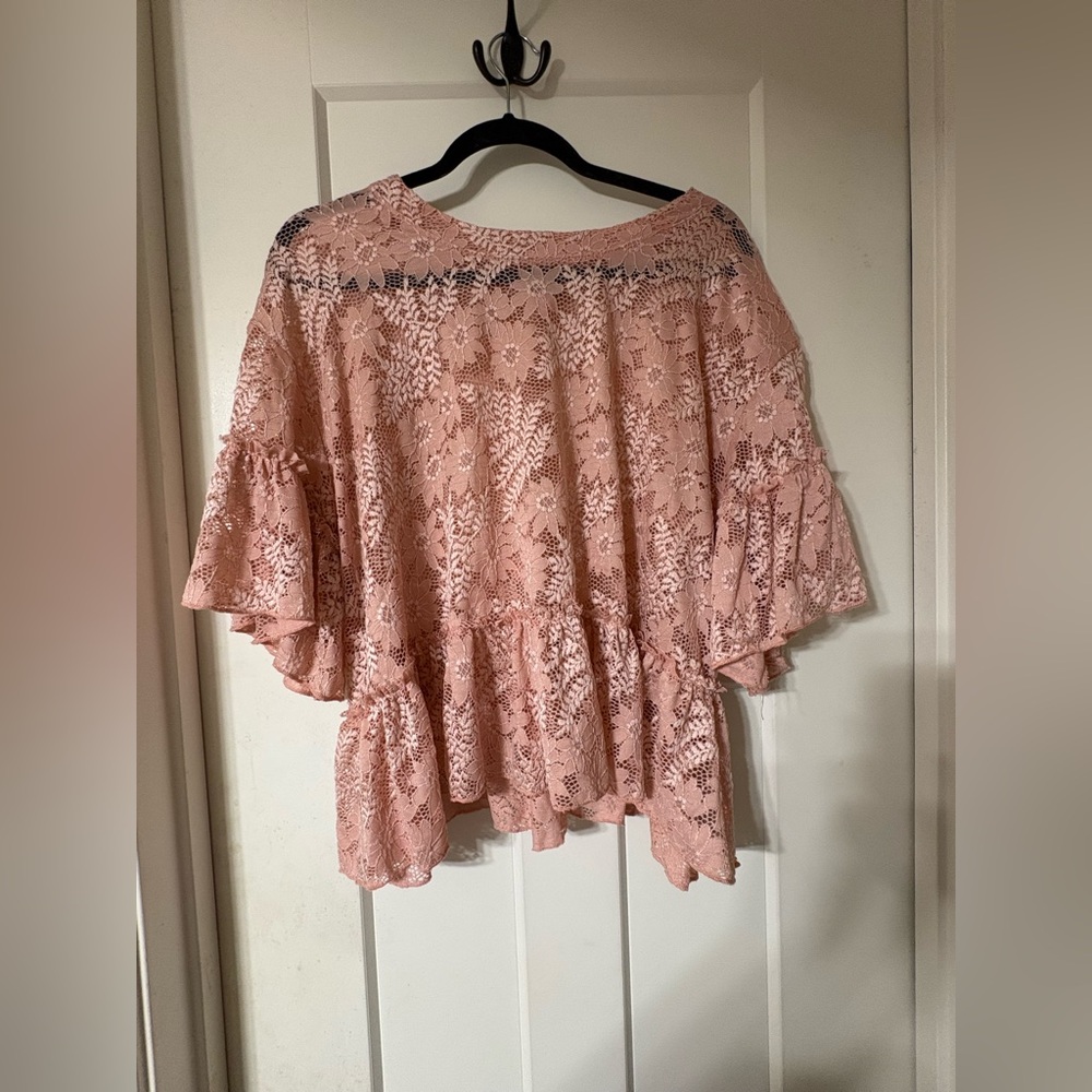 Arula Lace Peplum Top - Peach Pink